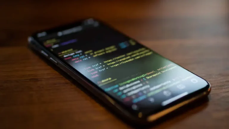 Mobile App Trends 2026: Top Shifts Reshaping Industries